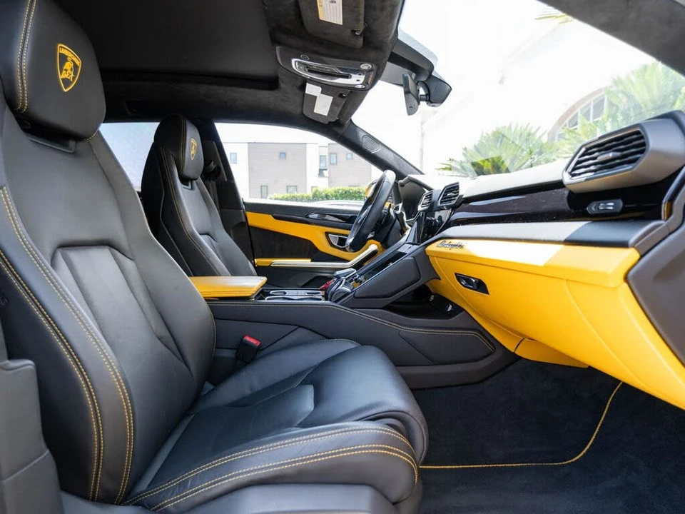 2021 Lamborghini Urus - Image 8 of 31