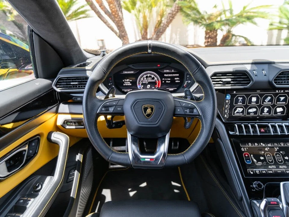 2021 Lamborghini Urus - Image 31 of 31