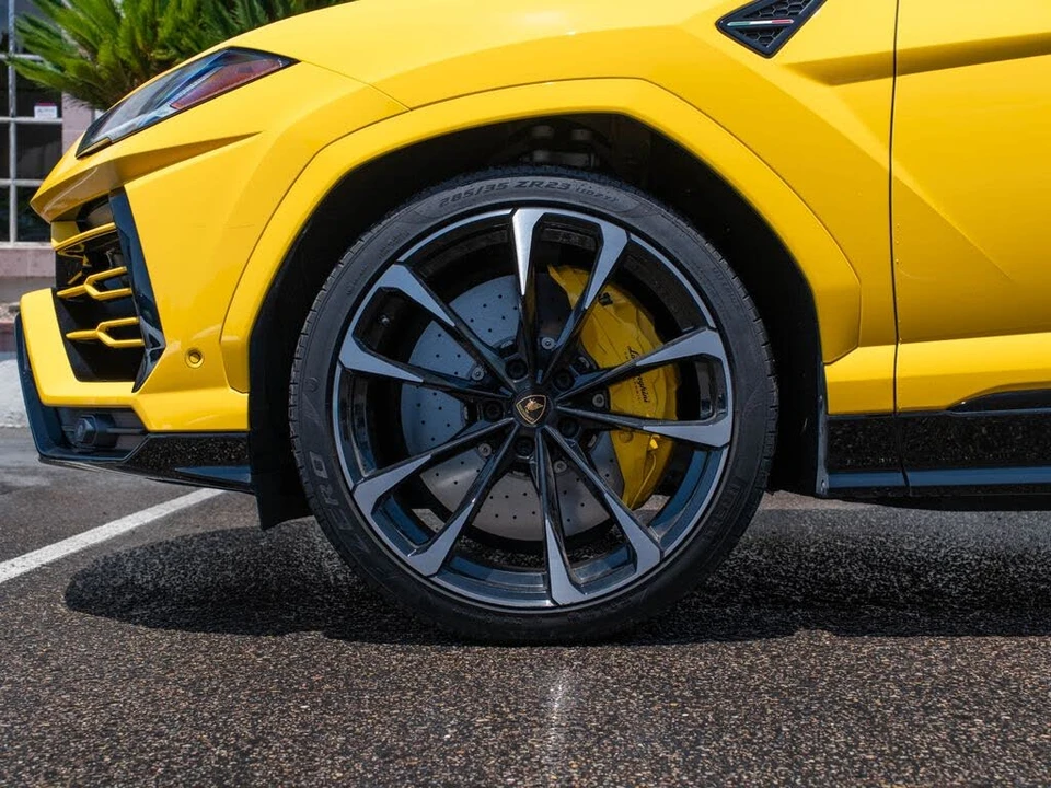 2021 Lamborghini Urus - Image 9 of 31