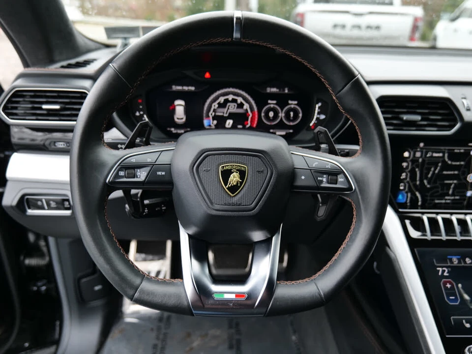 2021 Lamborghini Urus - Image 18 of 31