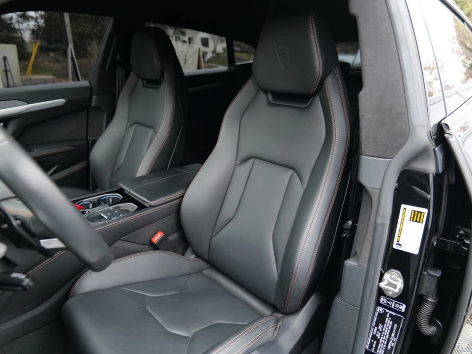 2021 Lamborghini Urus - Image 16 of 31