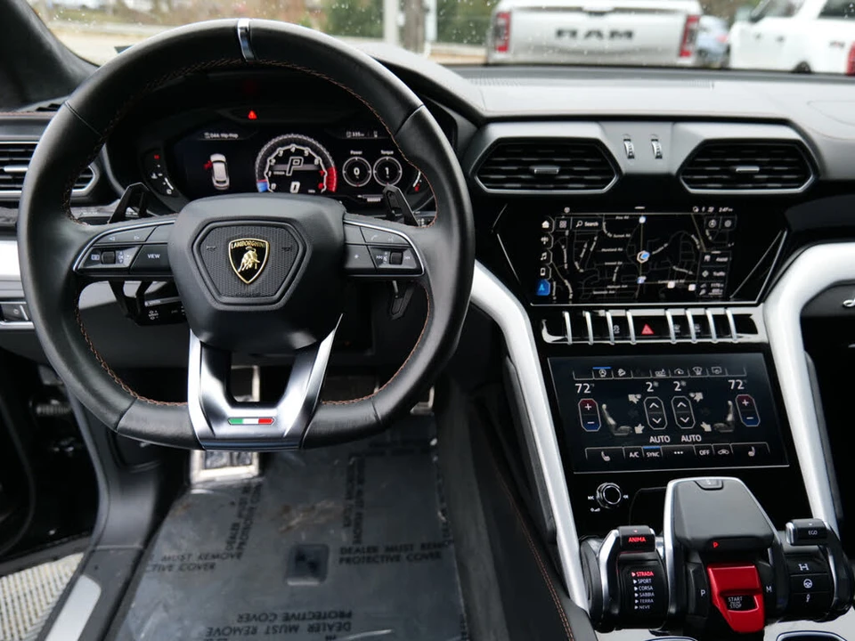 2021 Lamborghini Urus - Image 17 of 31