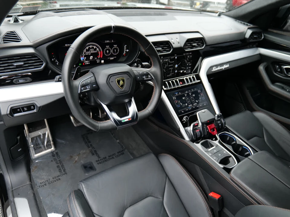 2021 Lamborghini Urus - Image 13 of 31