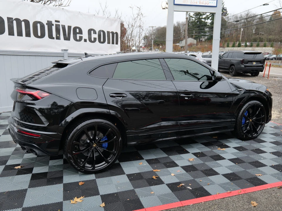 2021 Lamborghini Urus - Image 5 of 31