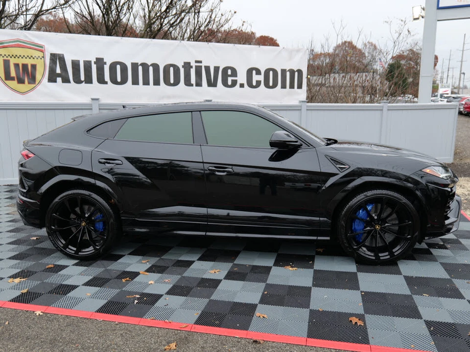 2021 Lamborghini Urus - Image 4 of 31