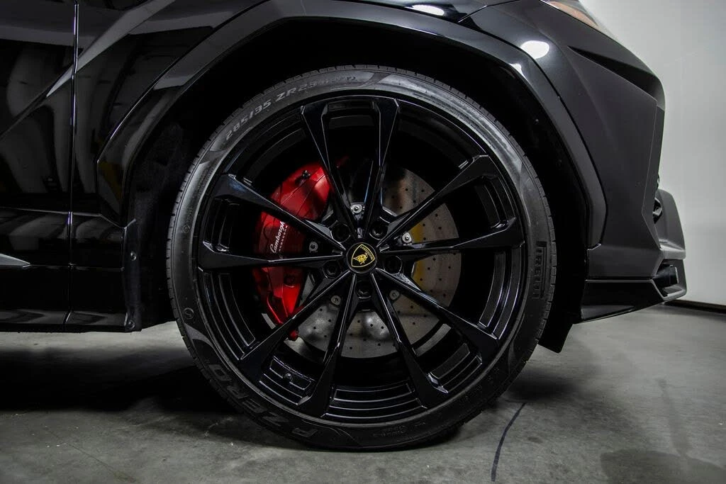 2021 Lamborghini Urus - Image 18 of 31