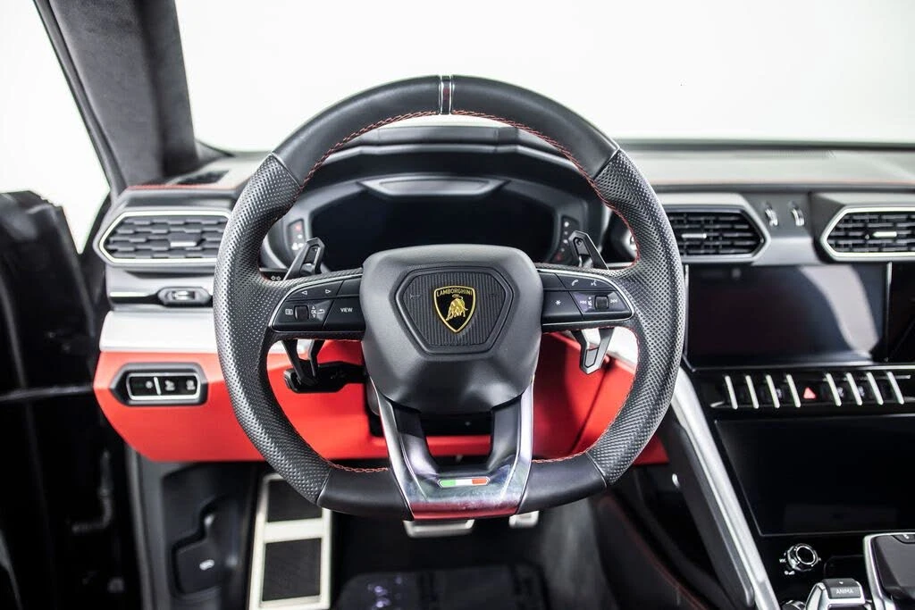 2021 Lamborghini Urus - Image 28 of 31