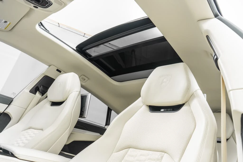 2021 Lamborghini Urus - Image 18 of 31