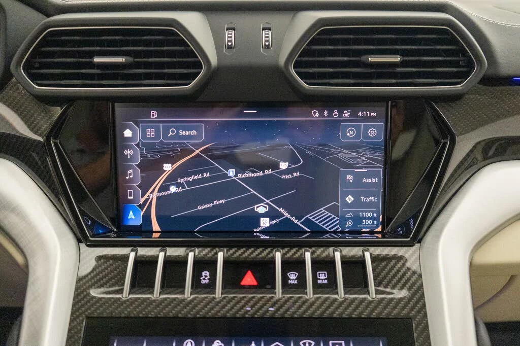 2021 Lamborghini Urus - Image 17 of 31