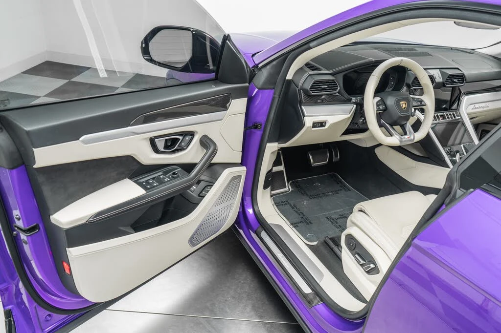 2021 Lamborghini Urus - Image 23 of 31