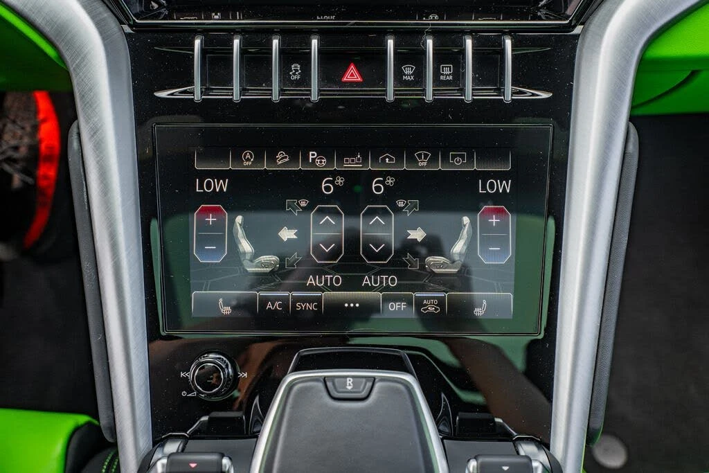 2021 Lamborghini Urus - Image 29 of 31