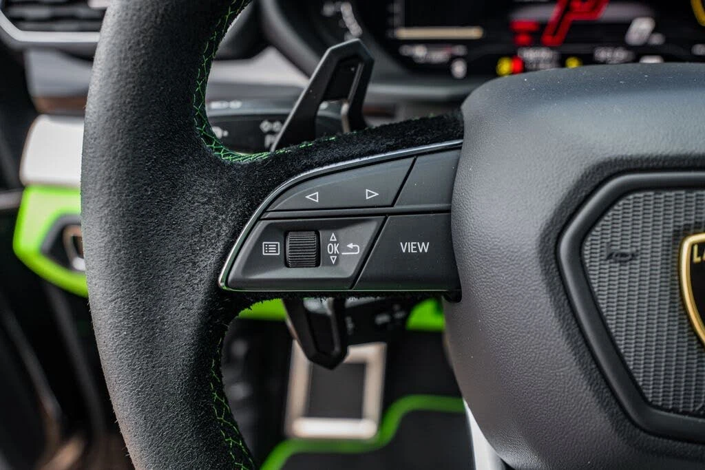 2021 Lamborghini Urus - Image 24 of 31