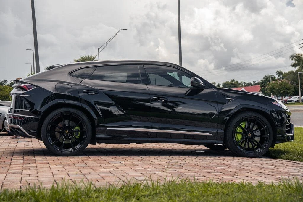 2021 Lamborghini Urus - Image 7 of 31