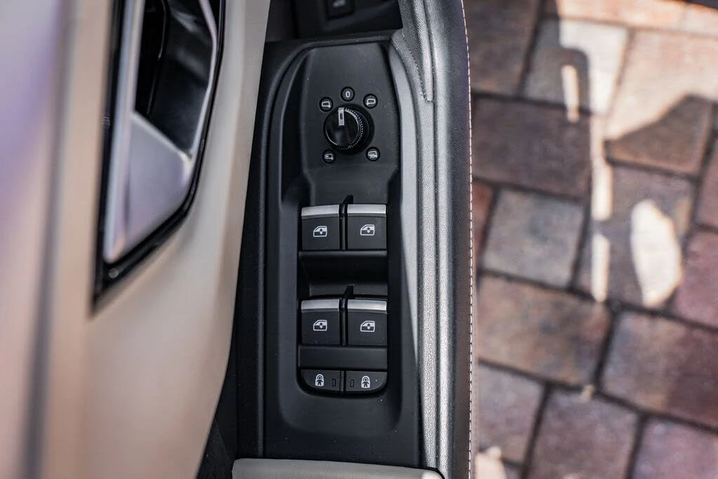 2021 Lamborghini Urus - Image 19 of 31