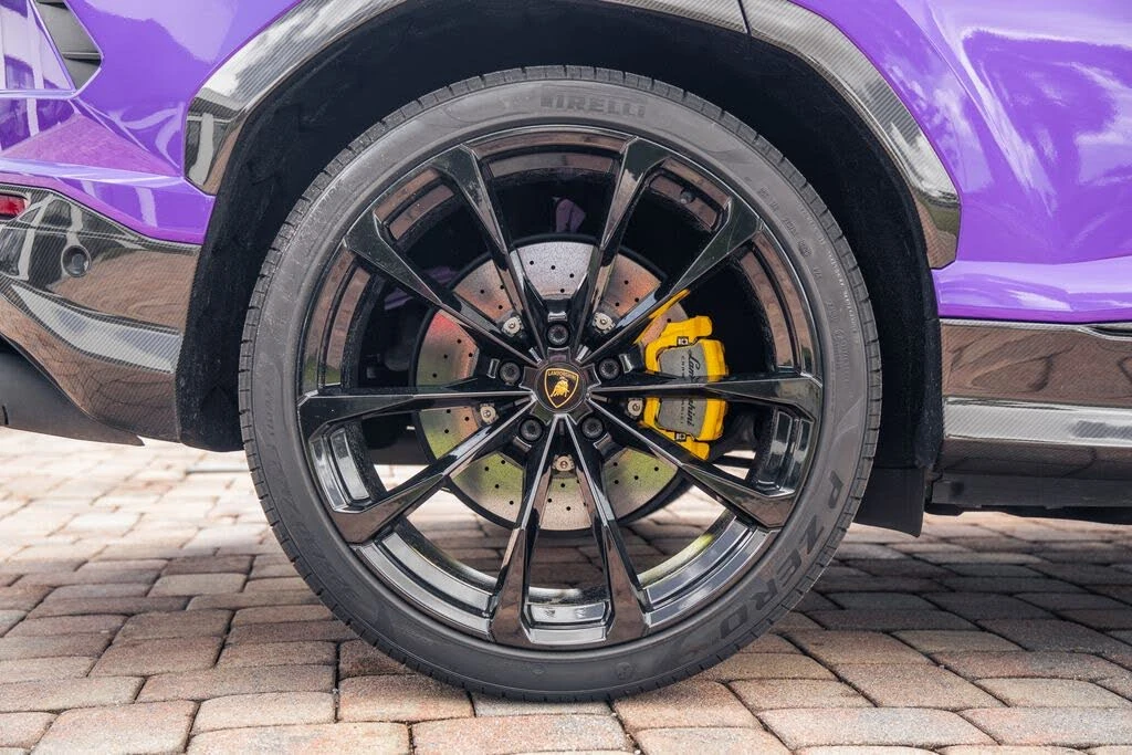 2021 Lamborghini Urus - Image 14 of 31