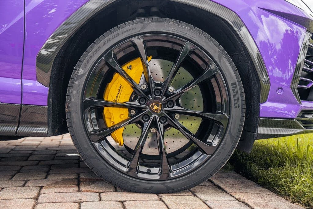 2021 Lamborghini Urus - Image 15 of 31