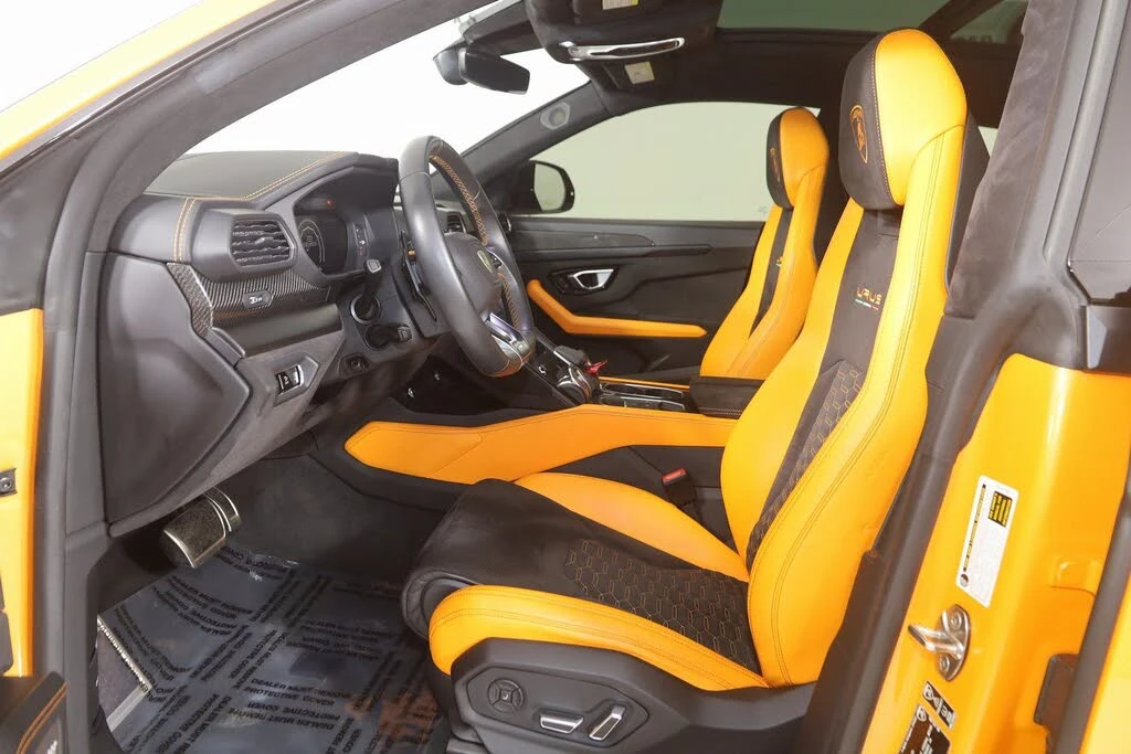 2021 Lamborghini Urus - Image 13 of 31