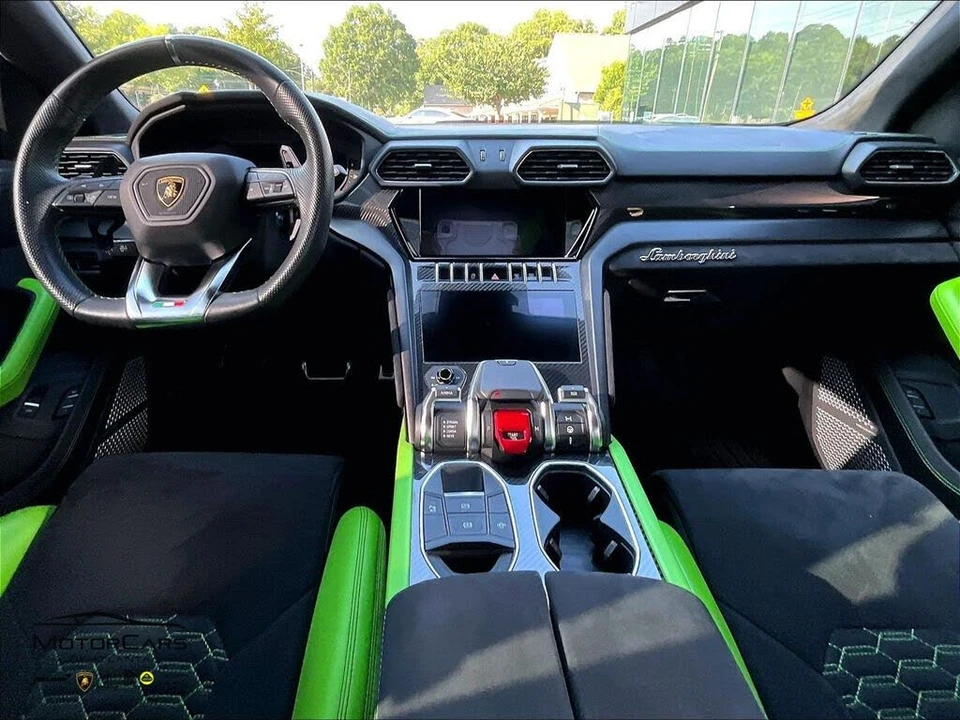 2021 Lamborghini Urus - Image 12 of 30