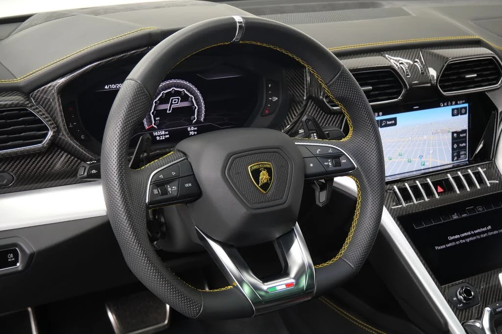 2021 Lamborghini Urus - Image 15 of 31