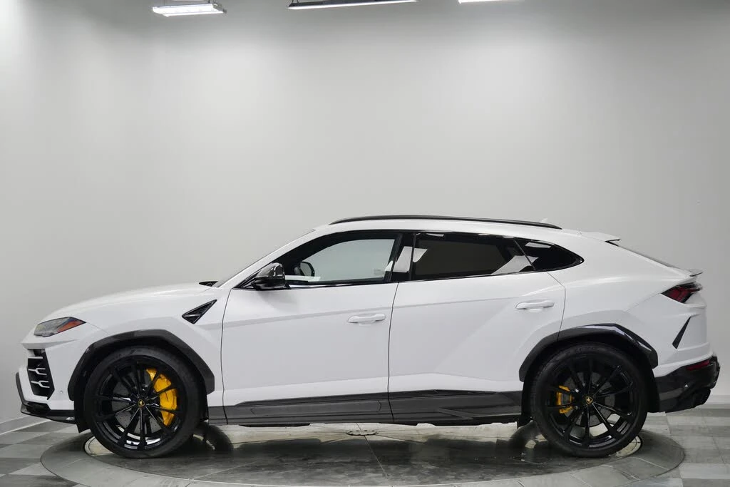 2021 Lamborghini Urus - Image 6 of 31
