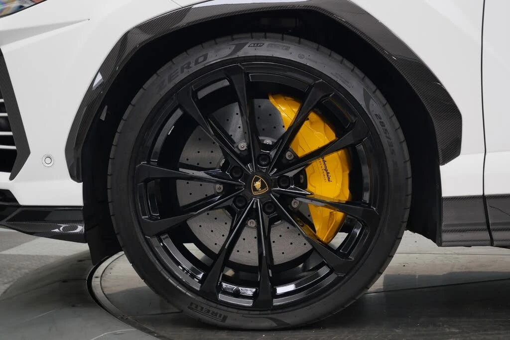 2021 Lamborghini Urus - Image 10 of 31