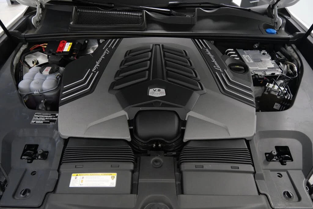 2021 Lamborghini Urus - Image 12 of 31