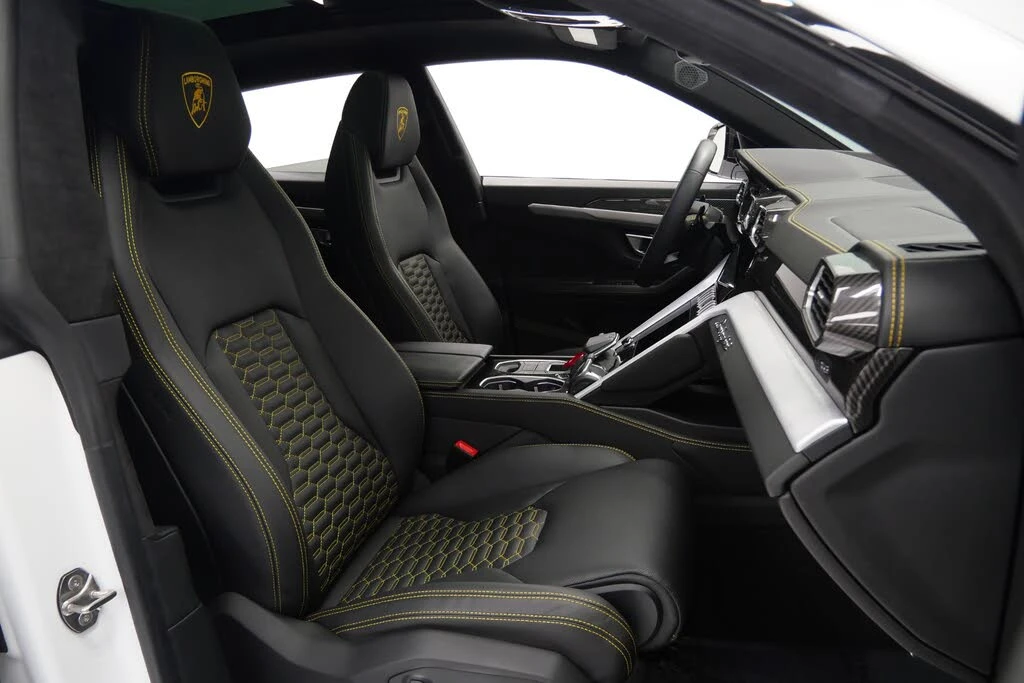 2021 Lamborghini Urus - Image 25 of 31