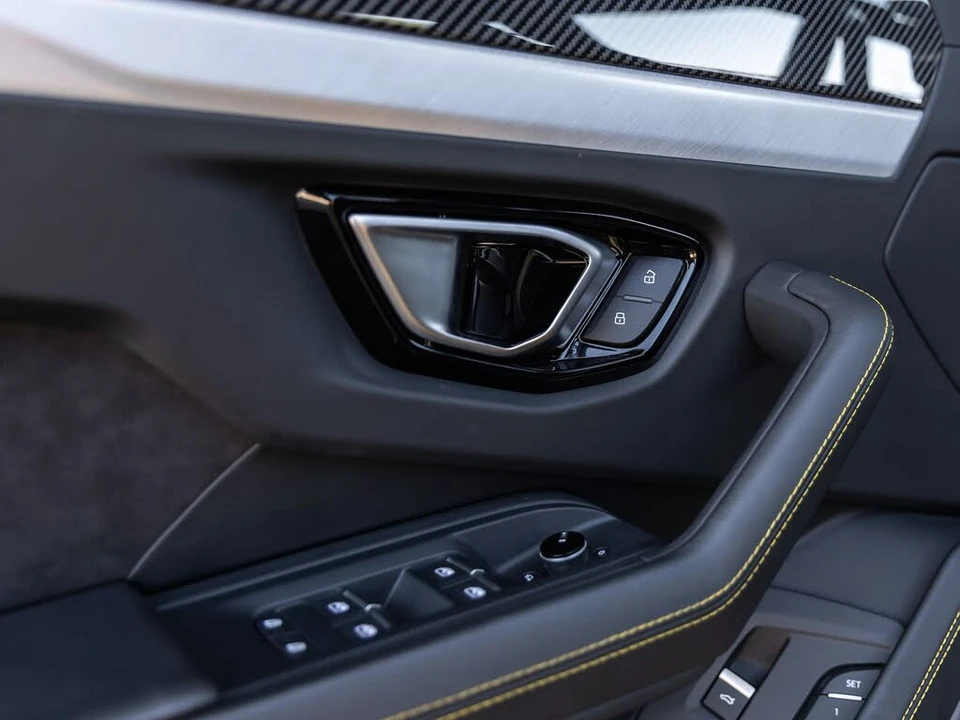 2021 Lamborghini Urus - Image 24 of 31