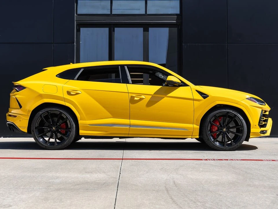 2021 Lamborghini Urus - Image 10 of 31