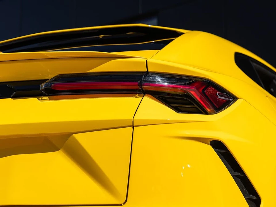 2021 Lamborghini Urus - Image 15 of 31