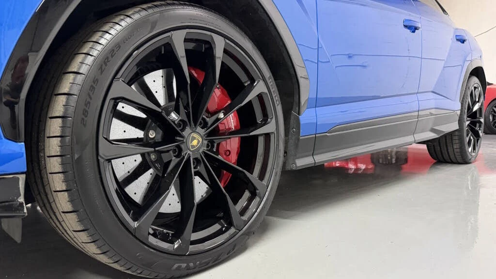 2021 Lamborghini Urus - Image 23 of 31