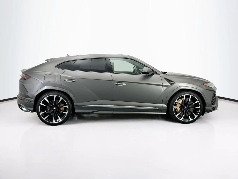 2021 Lamborghini Urus - Image 4 of 31