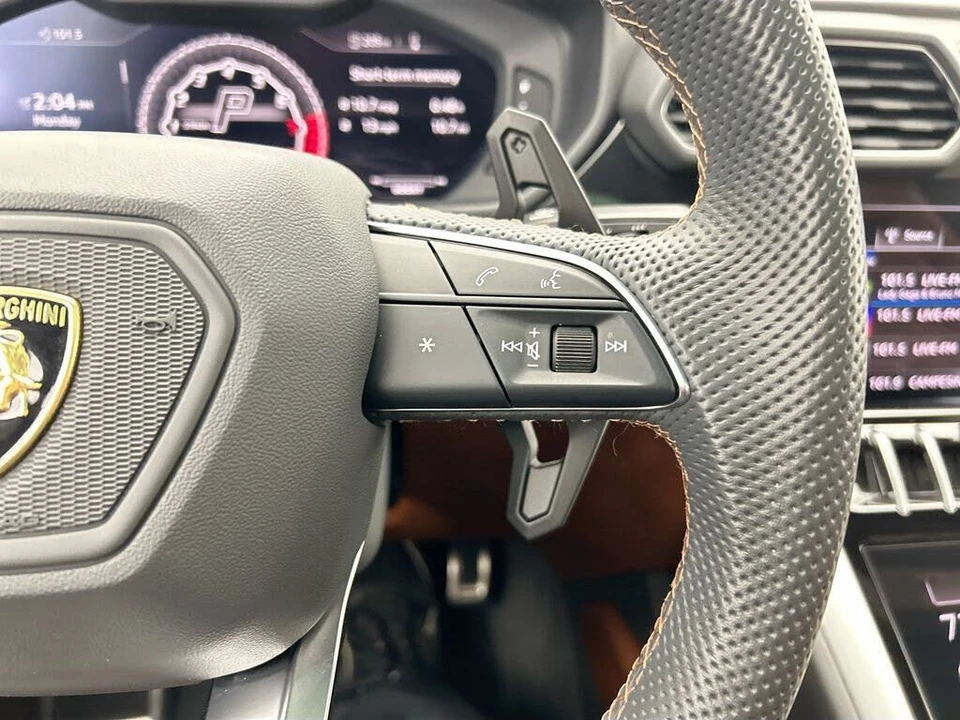 2021 Lamborghini Urus - Image 12 of 31