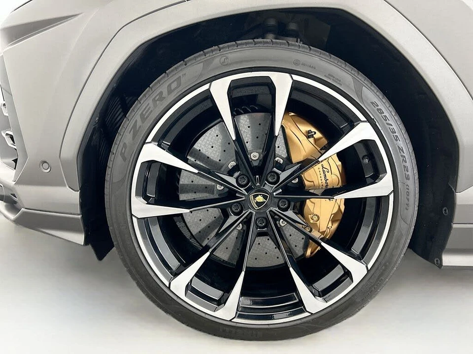 2021 Lamborghini Urus - Image 29 of 31