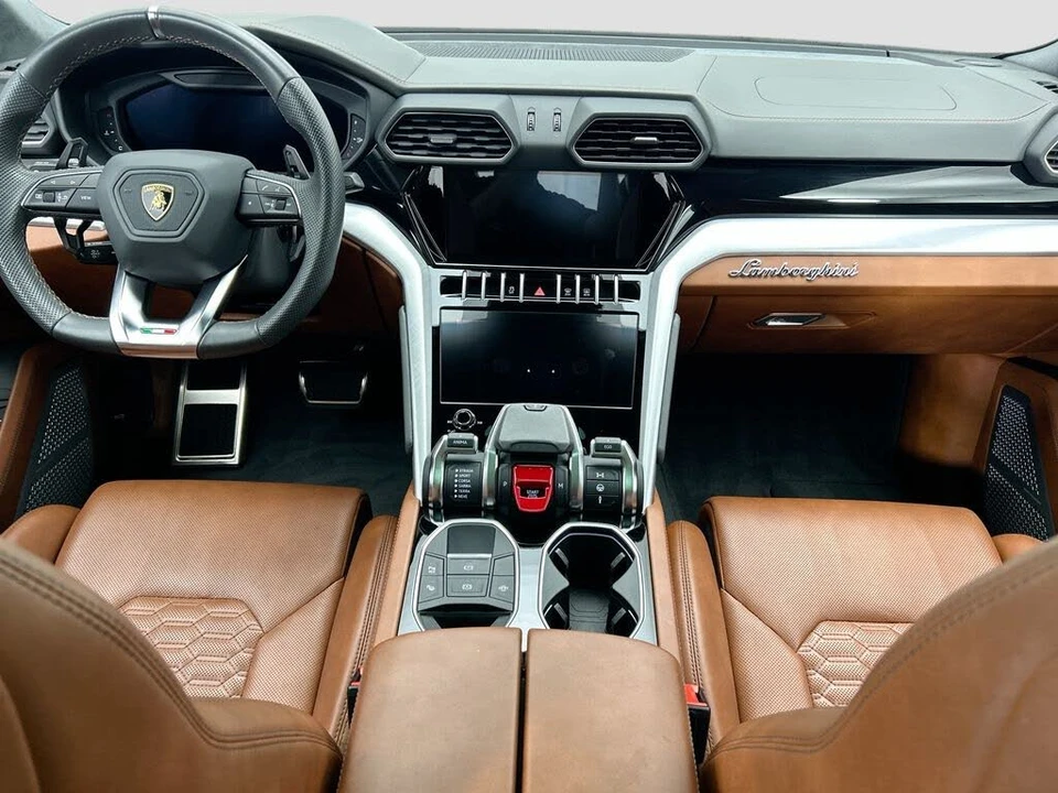 2021 Lamborghini Urus - Image 13 of 31