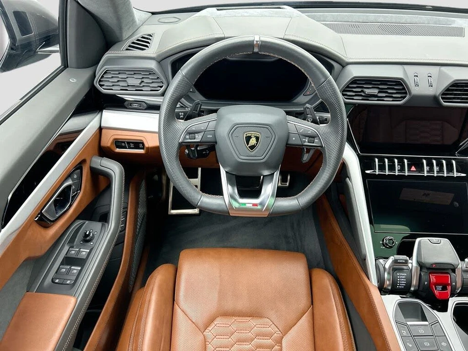 2021 Lamborghini Urus - Image 10 of 31