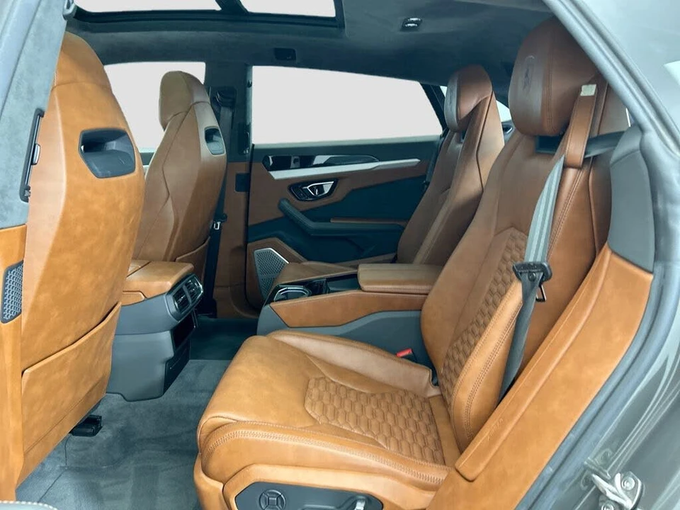 2021 Lamborghini Urus - Image 20 of 31