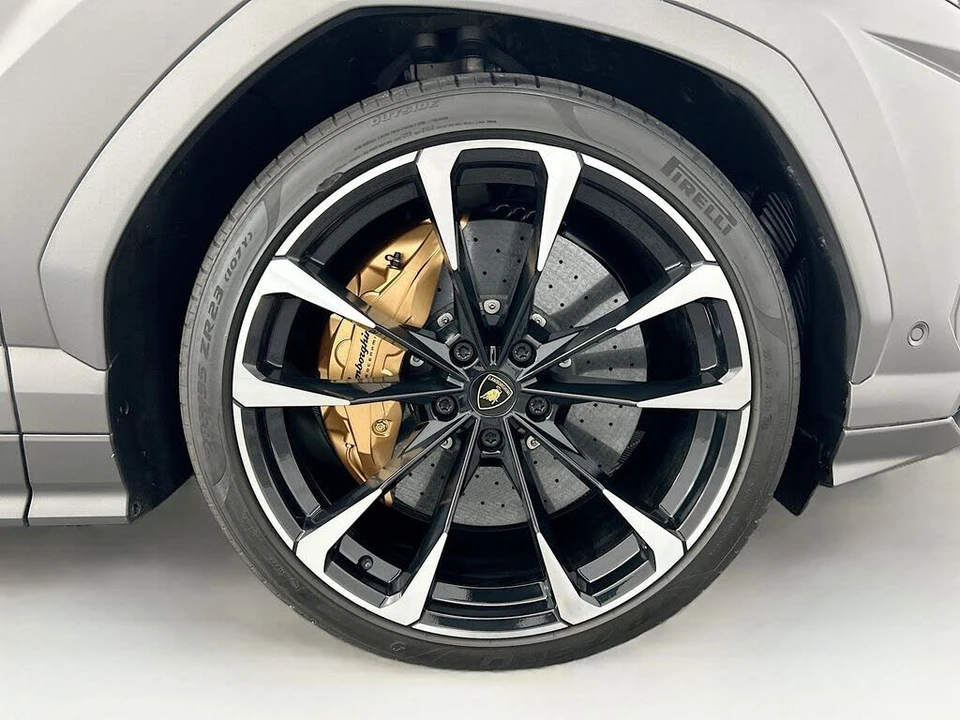 2021 Lamborghini Urus - Image 31 of 31