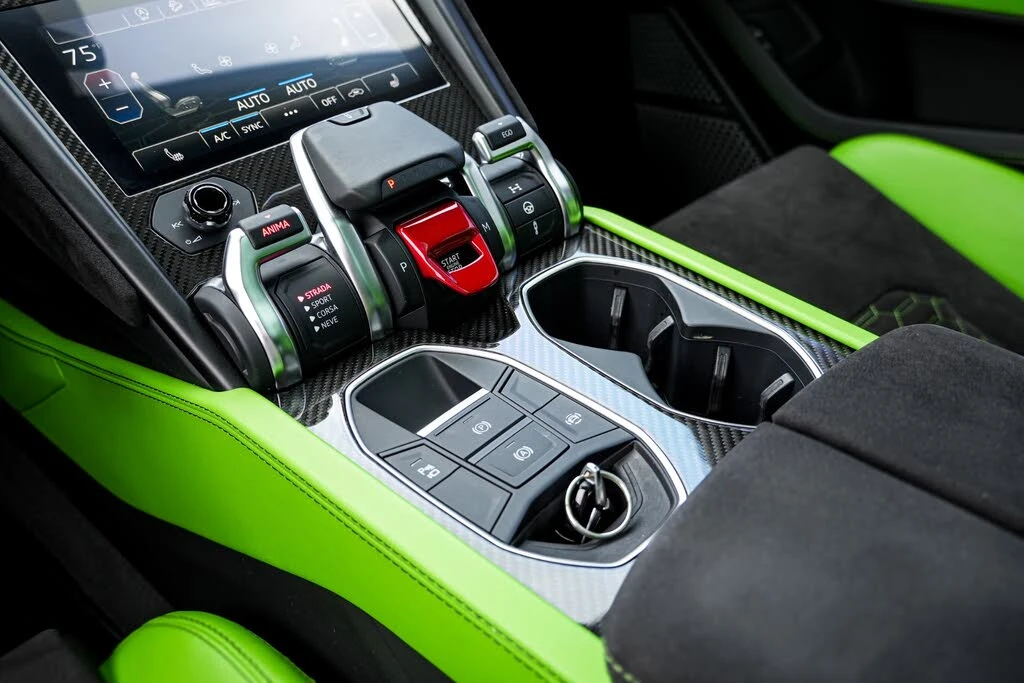 2021 Lamborghini Urus - Image 26 of 31