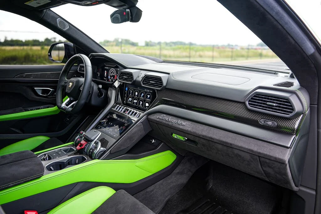 2021 Lamborghini Urus - Image 31 of 31