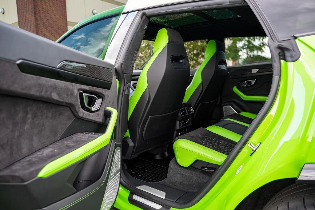 2021 Lamborghini Urus - Image 28 of 31