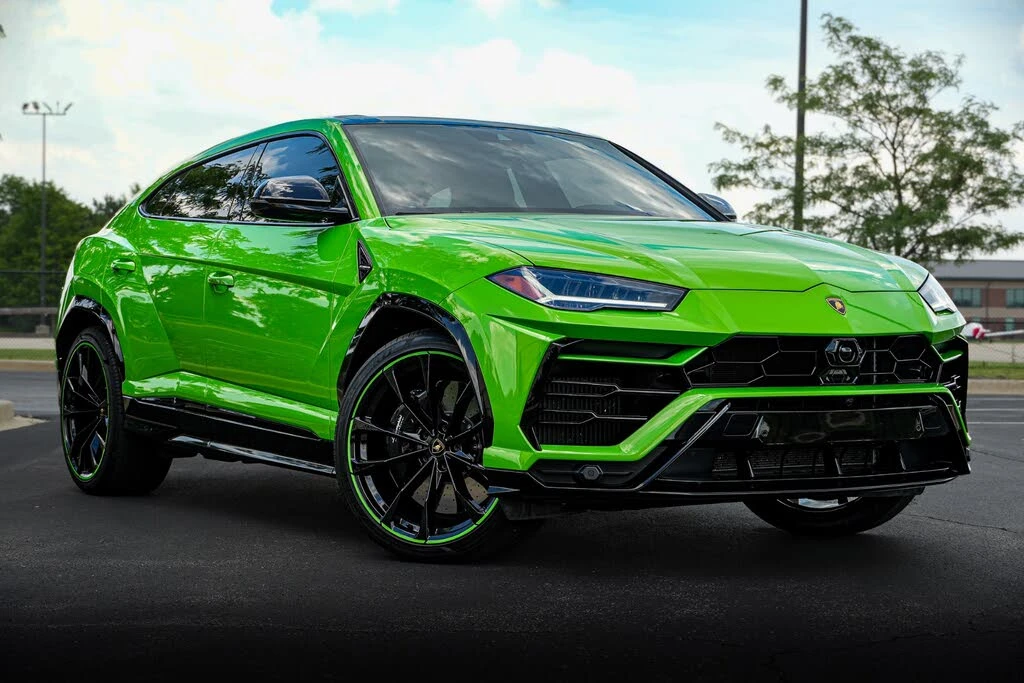 2021 Lamborghini Urus - Image 2 of 31
