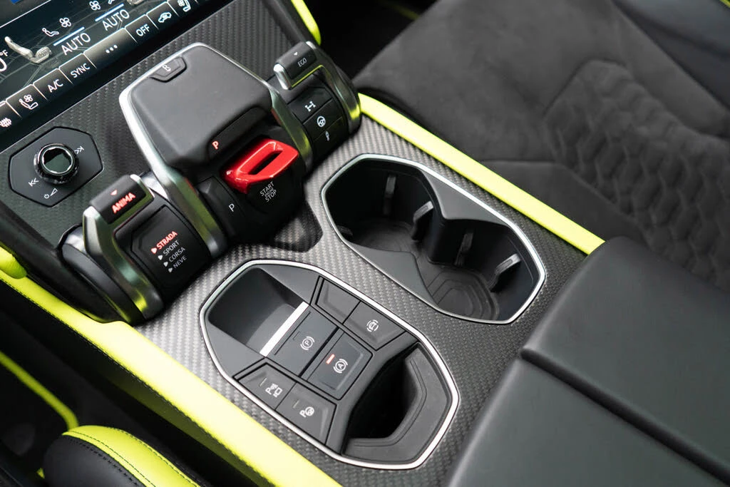 2021 Lamborghini Urus - Image 30 of 31