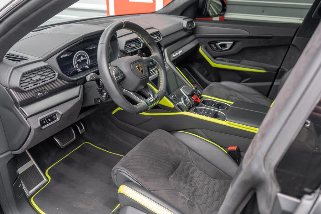 2021 Lamborghini Urus - Image 8 of 31