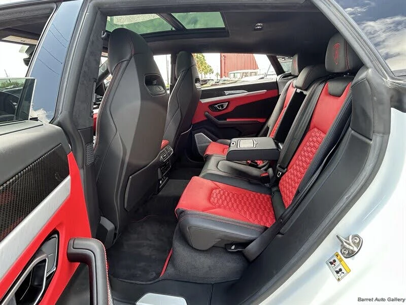 2021 Lamborghini Urus - Image 26 of 31