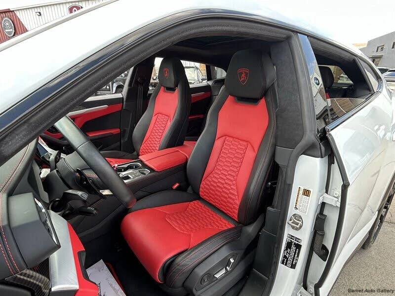 2021 Lamborghini Urus - Image 2 of 31