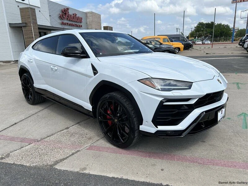 2021 Lamborghini Urus - Image 10 of 31