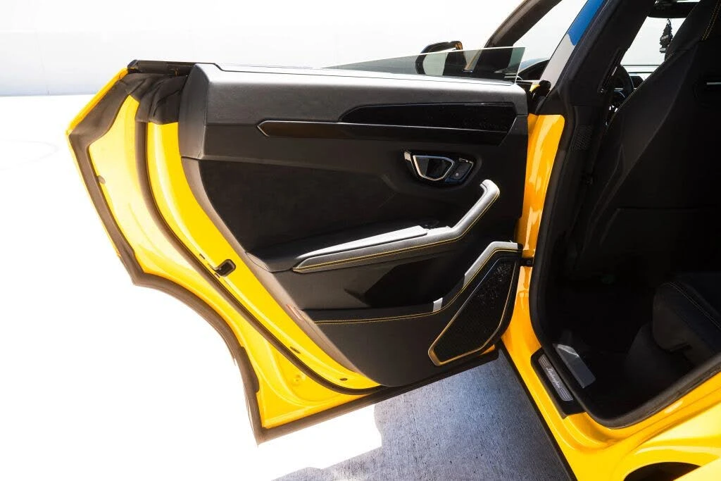 2021 Lamborghini Urus - Image 27 of 31