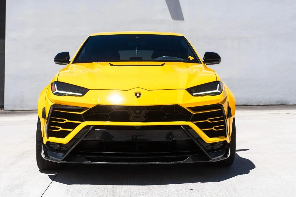 2021 Lamborghini Urus - Image 2 of 31