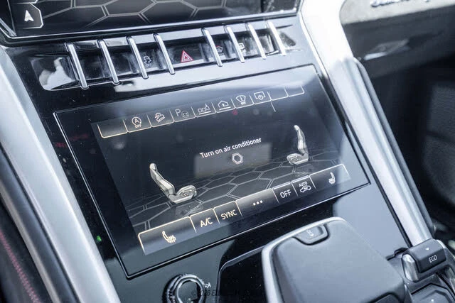 2021 Lamborghini Urus - Image 21 of 31
